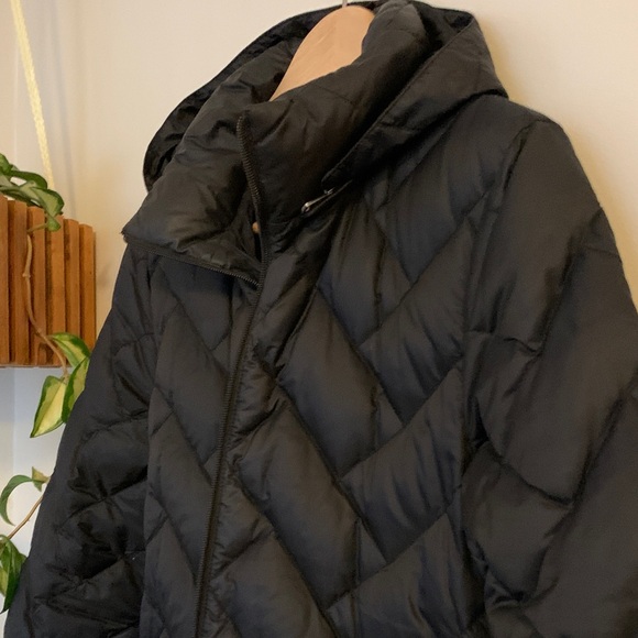 Moncler Black Quilted Puffer Jacket - Picture 10 of 14
